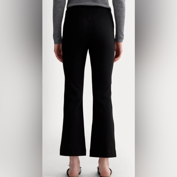 NWT Everlane The Dream Kick Flare Pant - Size M - Picture 2 of 3